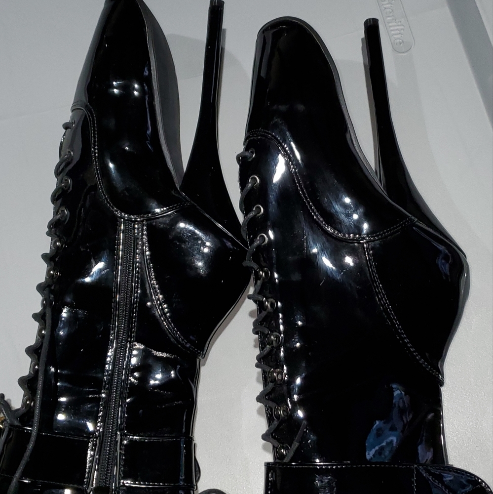Sexy ballet boots